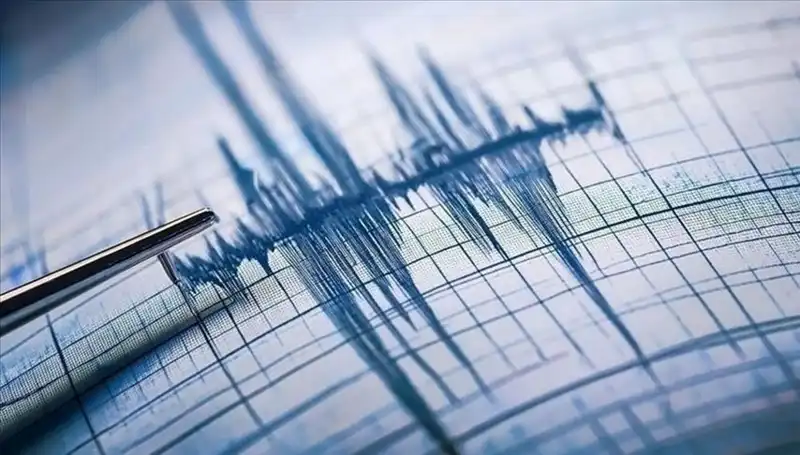Ege Denizi'nde Beklenmedik 3.0 Büyüklüğünde Deprem: Neler Oluyor?