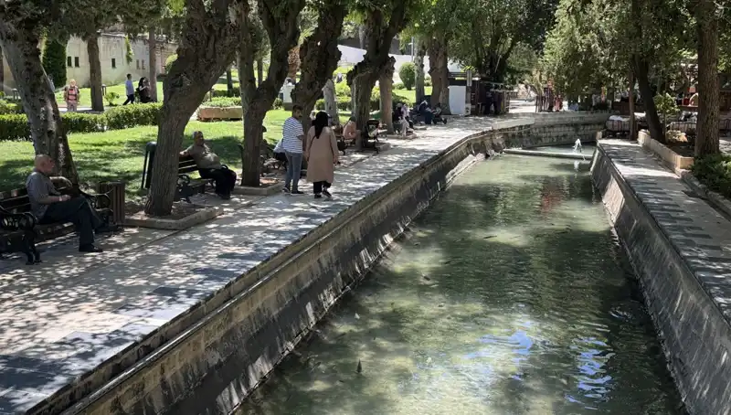 Şanlıurfa'da Sıcak Hava Dalgası: Termometreler 37 Dereceyi Gösterdi!