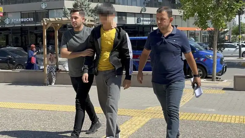 Tartışmanın Ardından Kardeşini Bıçaklayan Genç: Olayın Detayları