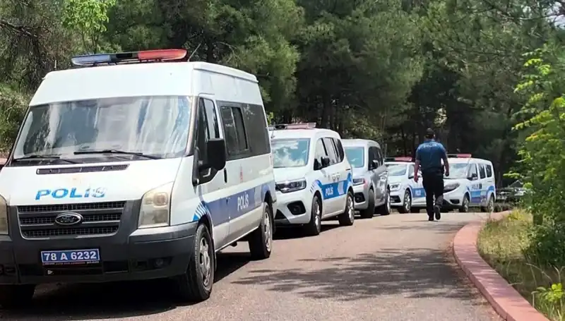 Karabük'te Gizemli Bir Ölüm Olayı: Şüpheli Şekilde Ağaca Asılı Bulundu