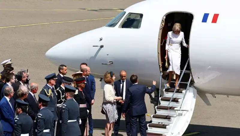 Eşi, Macron’un Elini Havada Bırakmıştı: O Anın Gerçek Sebebi Ne?