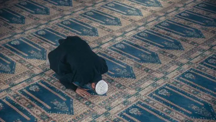 Cuma Namazı Saati 12 Eylül: İstanbul, Ankara ve İzmir'de Kılınışı