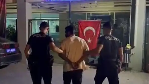 İzmir’de 18 Yıl 9 Ay Hapis Verecek Firari Yakalandı