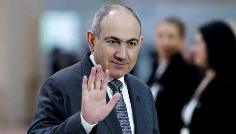 Ermenistan'da İktidar Krizi: Paşinyan'dan Gasp Planı Açıklaması