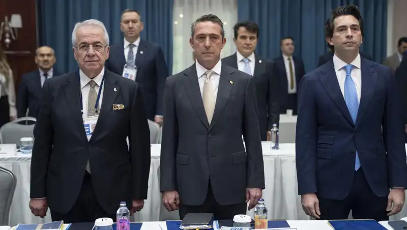 Fenerbahçe'de Transfer İmza Sayısı Rekor Kırdı!