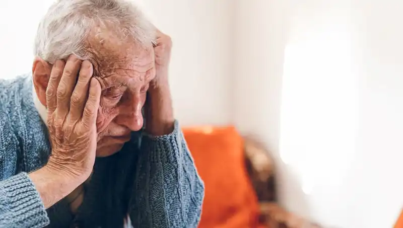Bilim İnsanları: Alzheimer Riskini Azaltan İki Önemli Faktör Açıklandı