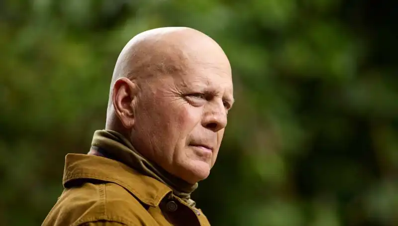 Bruce Willis’in Afazi Hastalığı: Belirtileri ve Yaşam Üzerindeki Etkileri
