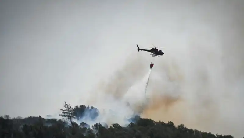 Fransa’da Orman Yangınları Nedenleriyle Marsilya Havalimanı Kapatıldı