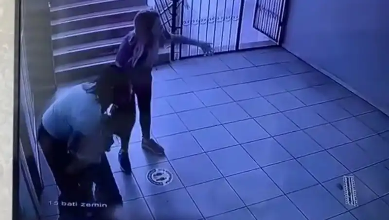 Öğrenciyi Kurtaran Kahraman Öğretmen: Heimlich Manevrasıyla Hayat Verdi