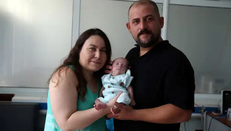 800 Gramla Hayata Tutunan Bebeğin İnanılmaz Yaşam Mücadelesi
