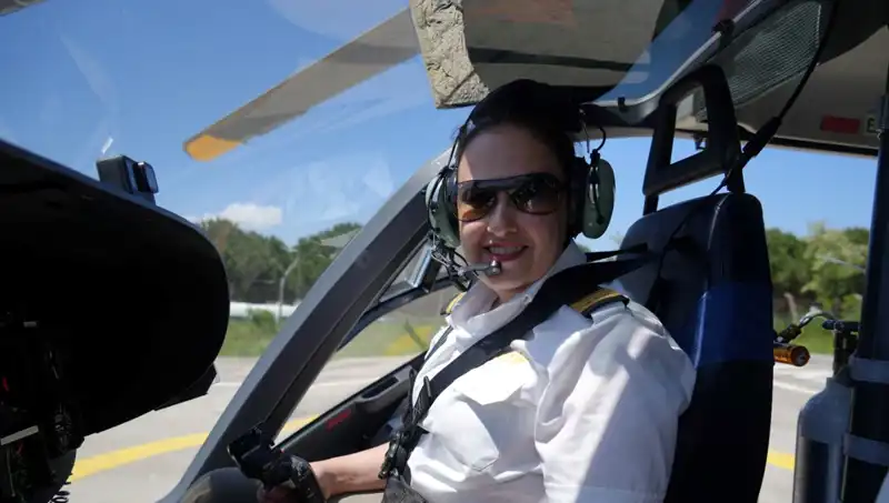 Türkiye'nin Tek Kadın Ambulans Helikopter Pilotu: Hayat Kurtaran Bir Kahraman
