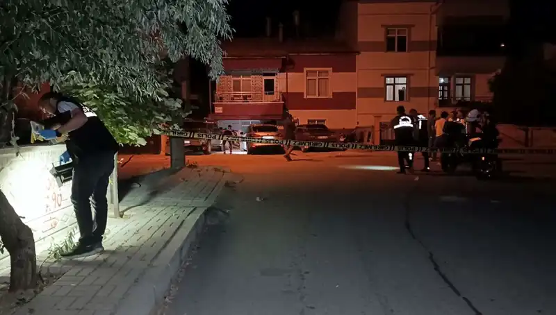 Karaman'da Kanlı Gece: Genç, Kız Arkadaşını Tehdit Etti, Olay Büyüdü