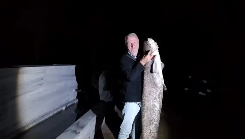 **Dev Balık Barajda Avcıyı Şaşırttı: Tam 40 Kilogram!**