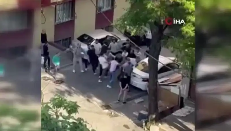 Kapıları Zorlayan Madde Bağımlısına Meydan Dayağı: Şok Edici Olay
