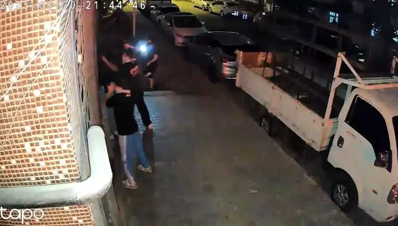 Etek Giydirilen Gençler: Saldırının Ardındaki Korkunç Gerçekler