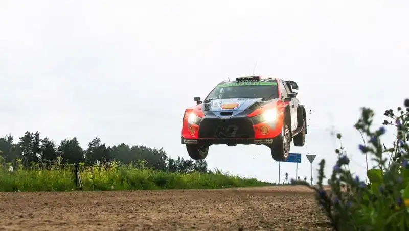 Otomobil Rallisinde Korkunç Facia: İki Seyirci Can Verdi