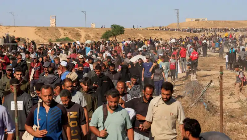 İsrail'in Gazze'deki Ateşi: İnsani Yardım Bekleyenlere Yönelik Saldırı 15 Can Aldı