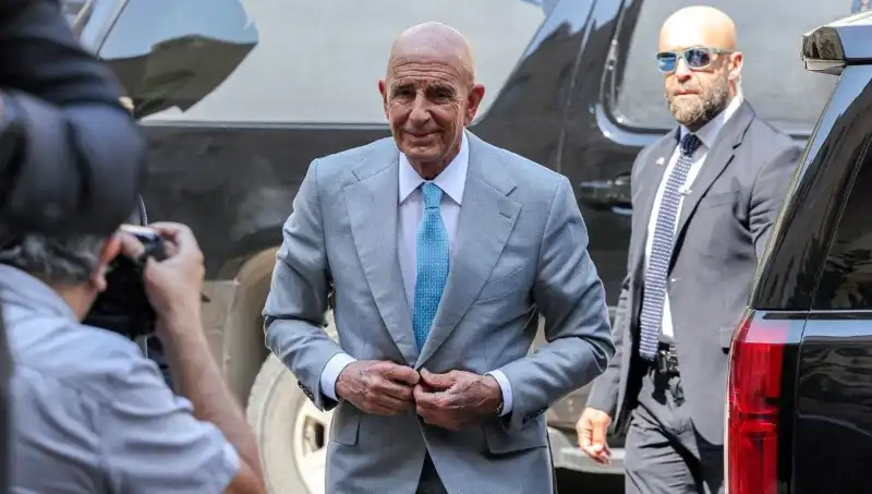 ABD Elçisi Barrack, Suriye'de Sükunet ve Barış Çağrısında Bulundu